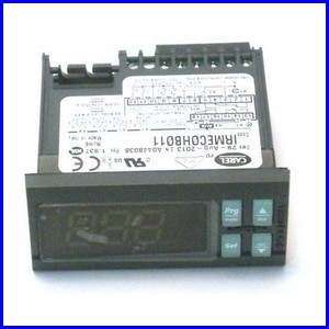 Thermostat électronique CAREL IRMEC0HB011 4 relais 230 V  PIECE D'ORIGINE 